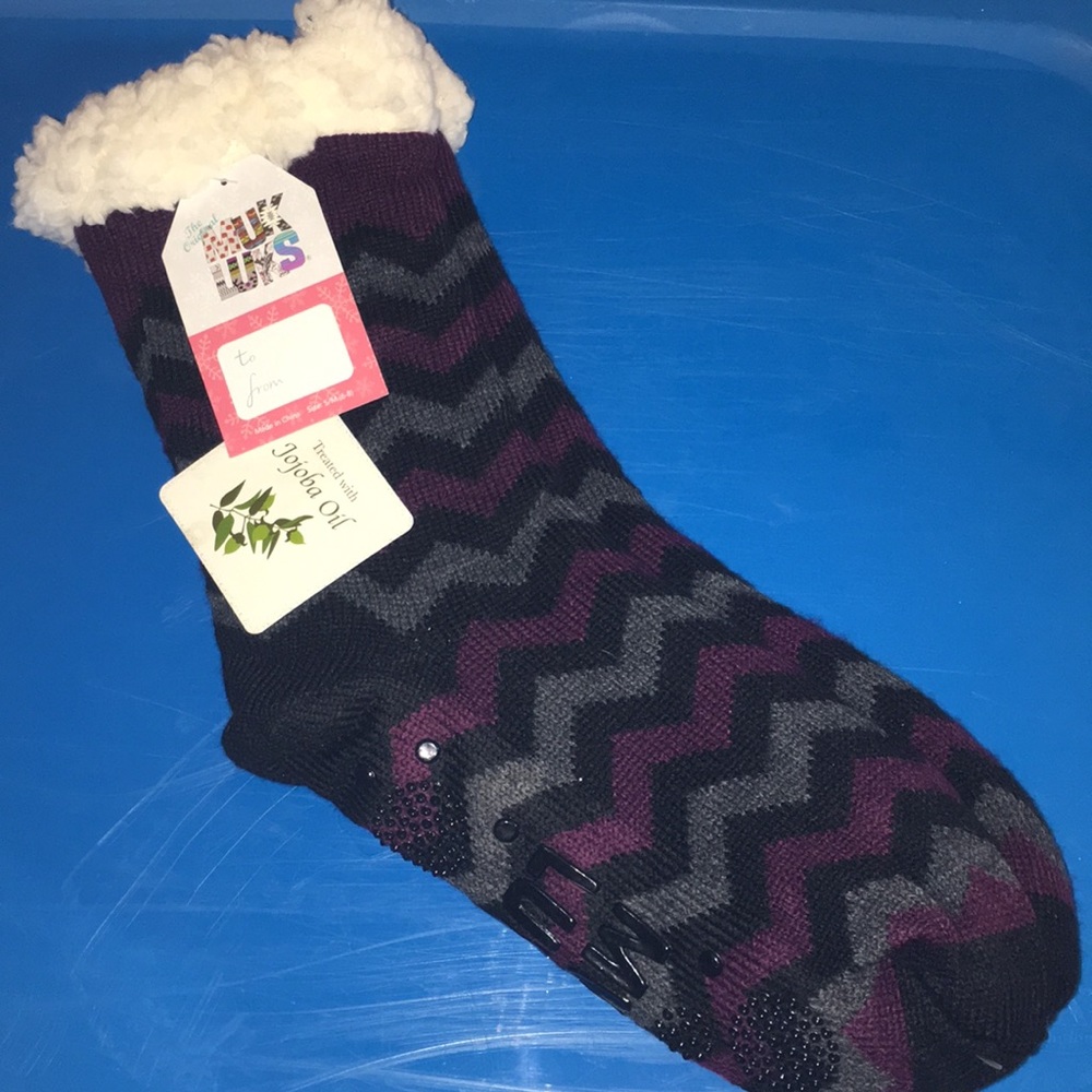 Muk Luks cabin socks slipper
